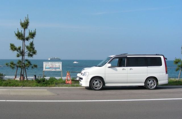 2007-04 »CAR AT SADO BEACH« 