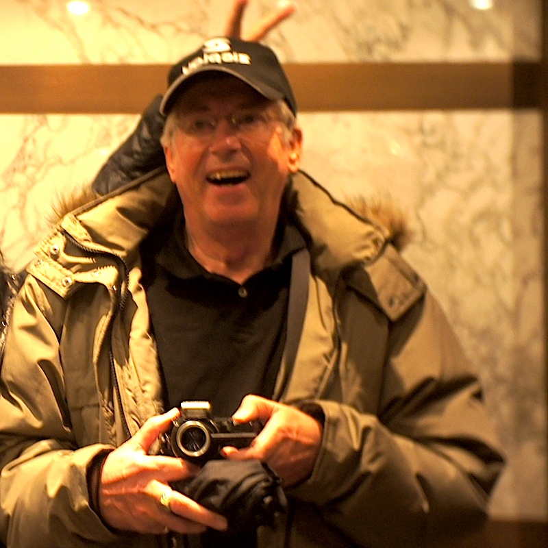 self portray in elevator with NEX-5 - (c)2011 rbockberlin